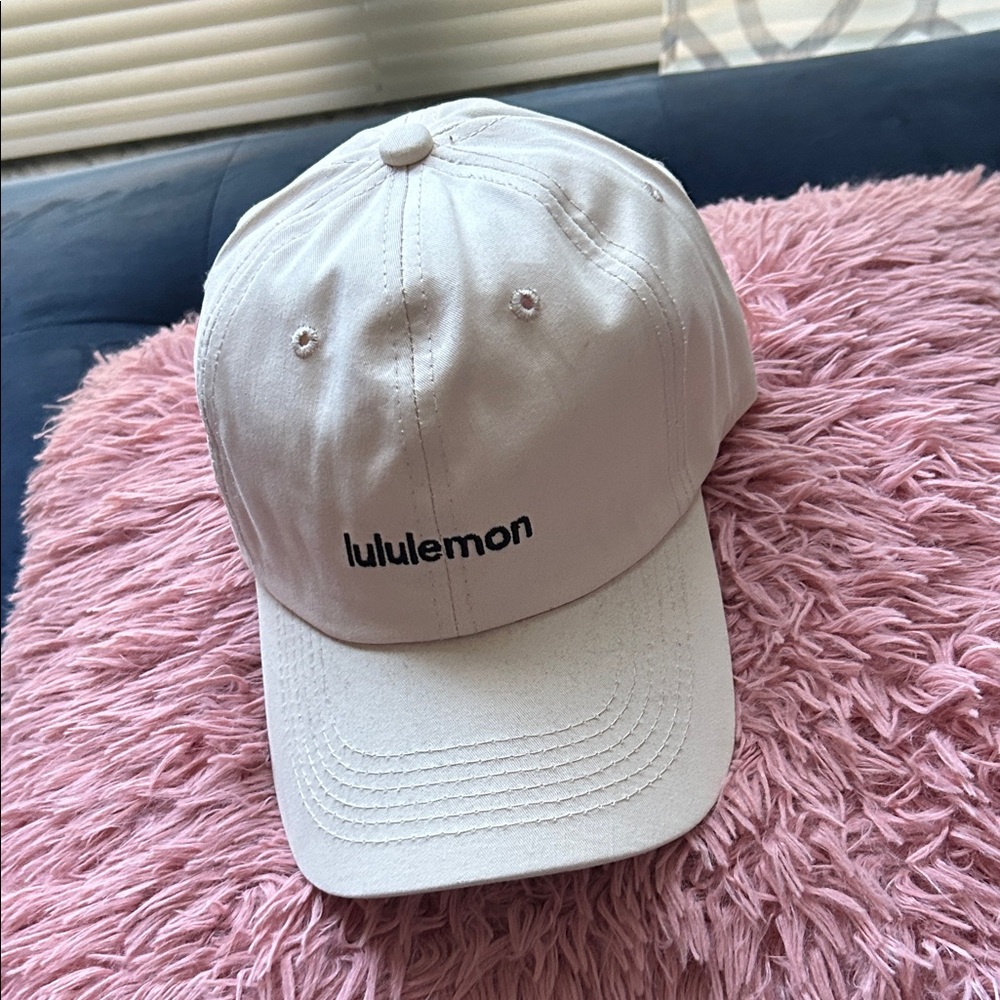 Lululemon Cream Cap